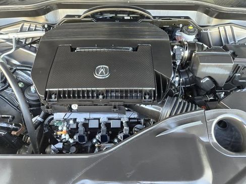 Certified 2025 Acura MDX FWD w/ Technology Package image 31