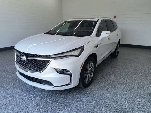 Used 2023 Buick Enclave Avenir w/ Avenir Technology Package AWD/4WD image 4