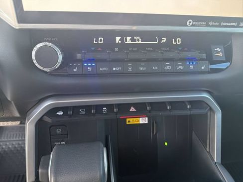 Certified 2024 Toyota Sequoia Platinum AWD/4WD image 22