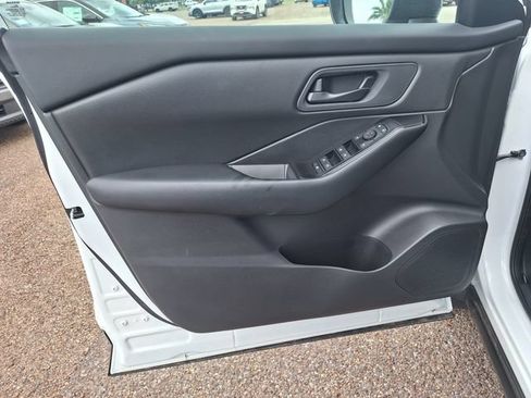 Certified 2025 Nissan Rogue S AWD/4WD image 11