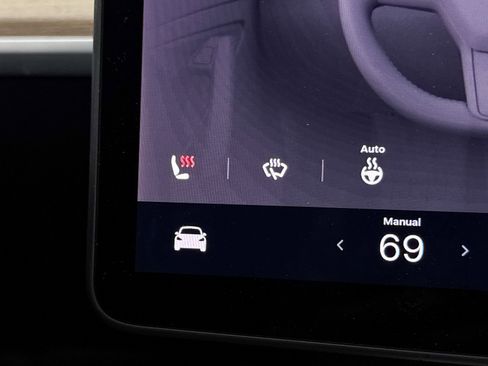 Used 2023 Tesla Model 3 Performance image 23