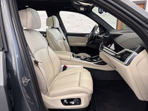 New 2026 BMW X7 xDrive40i w/ M Sport Package image 57