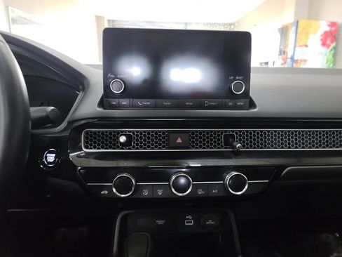 Used 2023 Honda Civic EX image 11