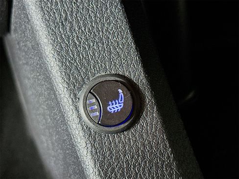 Used 2022 Toyota Tacoma TRD Off-Road image 20