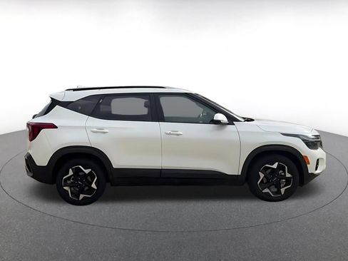 Used 2025 Kia Seltos S FWD image 16