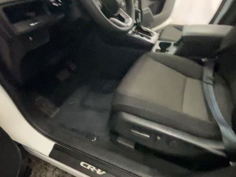Certified 2025 Honda CR-V EX image 30