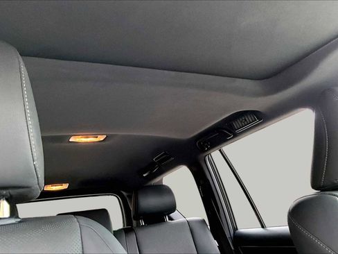 Used 2020 Lexus GX 460 Premium w/ Premium Package AWD/4WD image 14