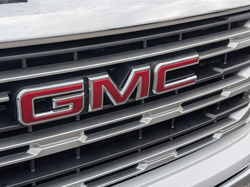 Used 2026 GMC Sierra 1500 SLE w/ X31 Off-Road Package AWD/4WD image 5