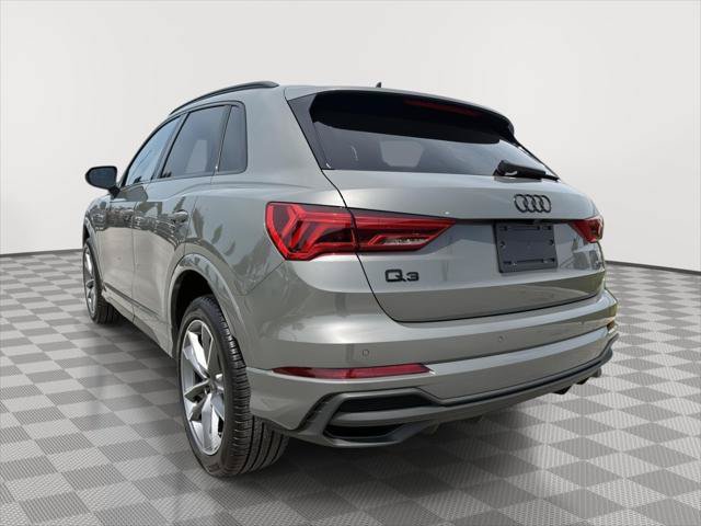 Certified 2025 Audi Q3 2.0T Premium AWD/4WD image 3