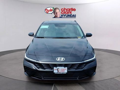 New 2026 Hyundai Elantra Limited FWD image 1