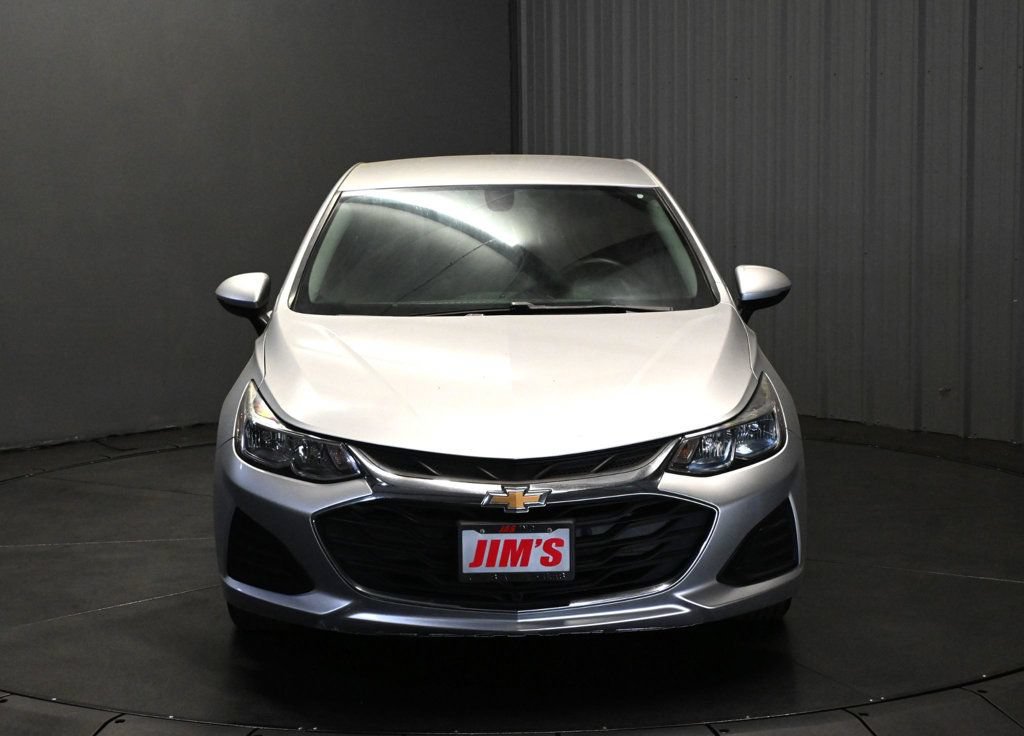 Used 2019 Chevrolet Cruze LS FWD image 2
