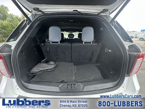 Used 2020 Ford Explorer XLT w/ Equipment Group 202A RWD image 20
