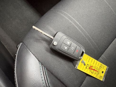 Used 2016 Chevrolet Trax LT w/ LT Sun and Sound Package FWD image 28