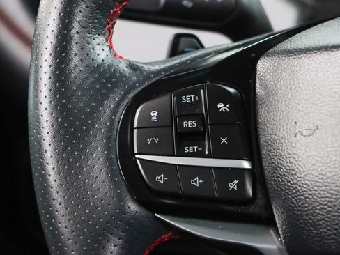 Used 2025 Ford Explorer ST image 13