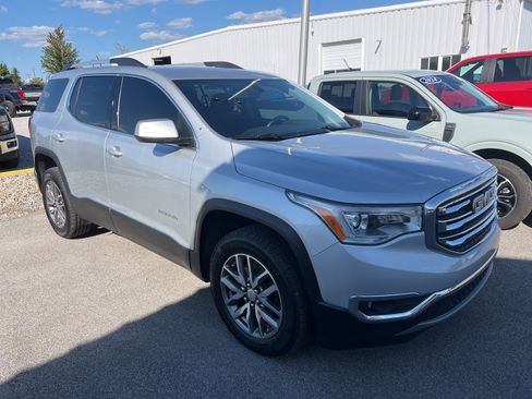 Used 2019 GMC Acadia SLE w/ Driver Alert Package I image 1