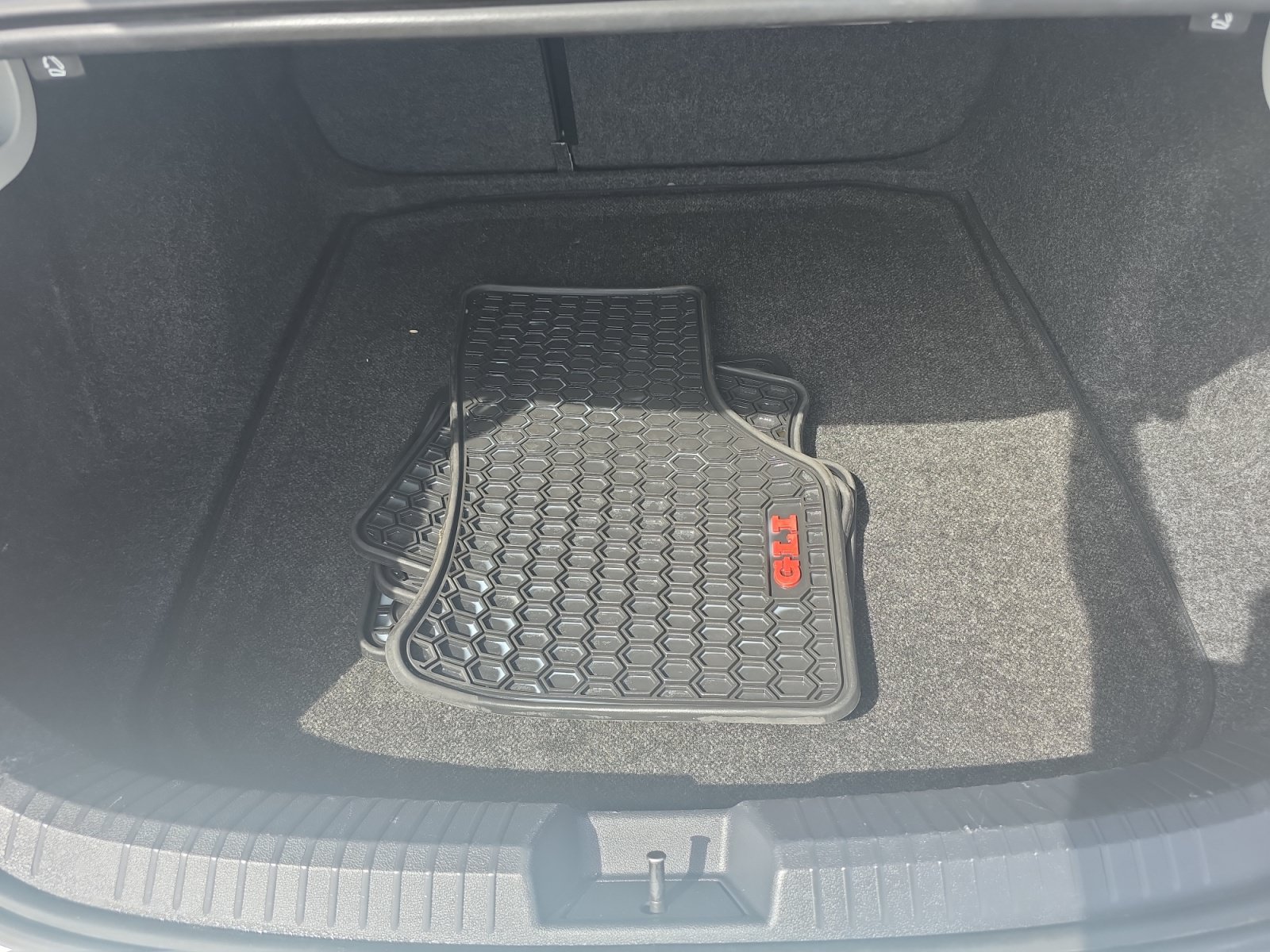 Used 2019 Volkswagen Jetta GLI FWD image 34