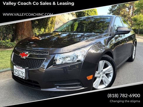 Used 2014 Chevrolet Cruze Diesel w/ Enhanced Safety Package FWD image 1