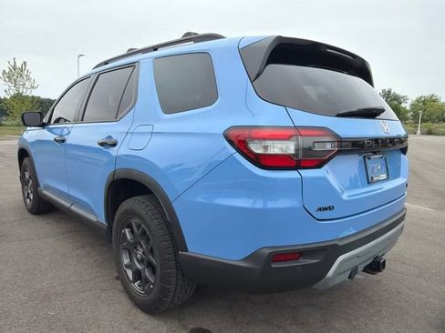 Used 2023 Honda Pilot TrailSport image 16