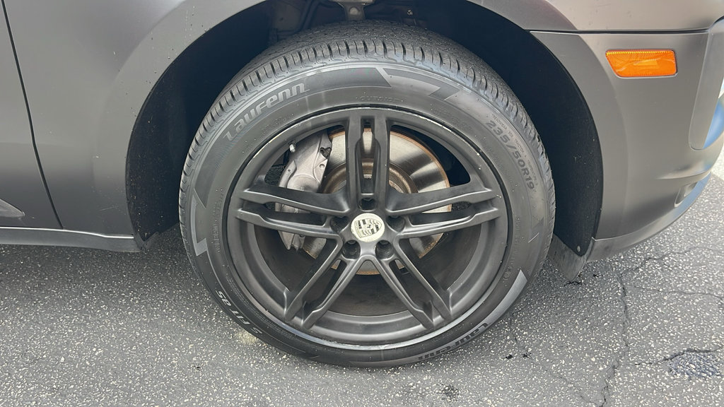 Used 2019 Porsche Macan AWD/4WD image 4