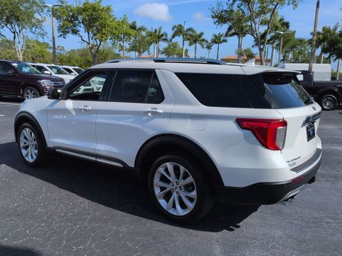Certified 2024 Ford Explorer Platinum w/ Technology Package image 6