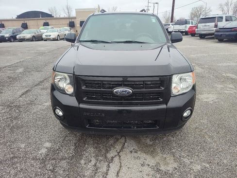 Used 2009 Ford Escape XLT image 2