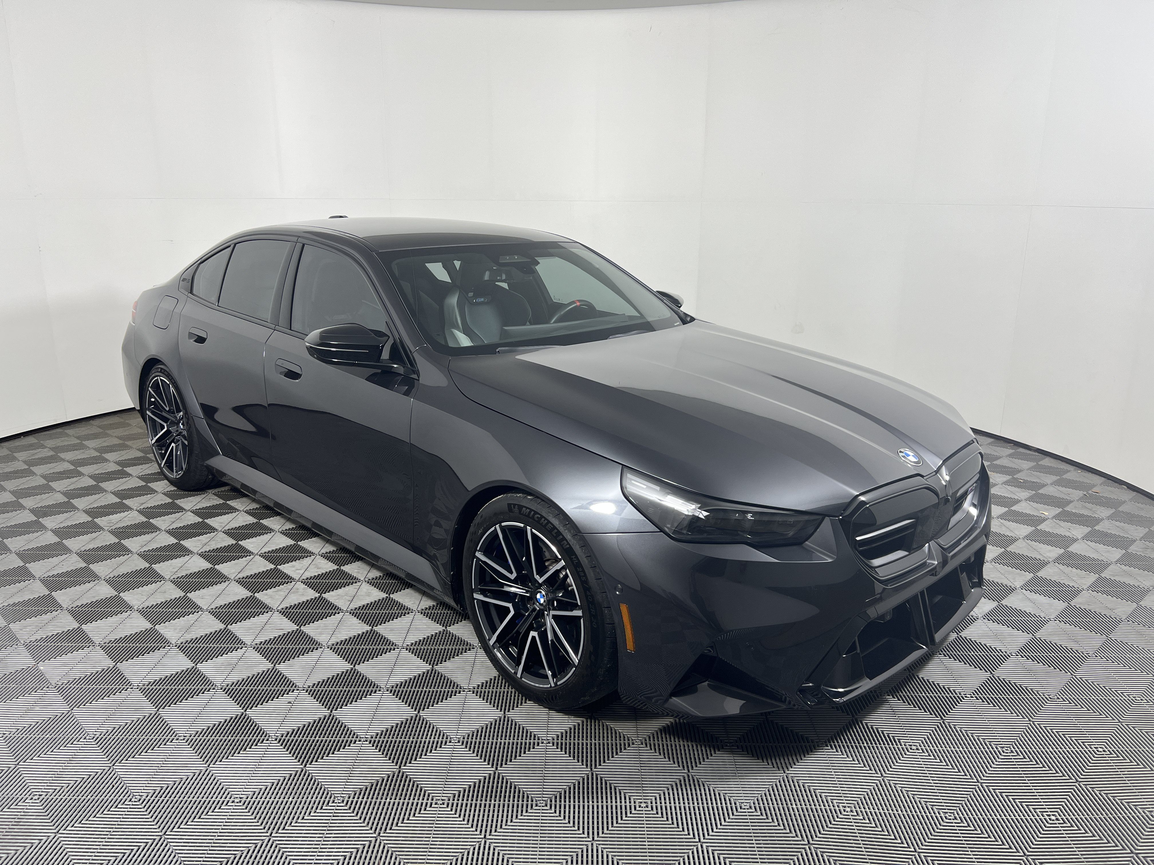 Used 2025 BMW M5 w/ Executive Package AWD/4WD image 7