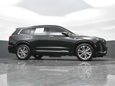 Used 2023 Cadillac XT6 Premium Luxury FWD image 32