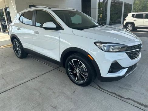 Used 2020 Buick Encore GX Select FWD image 3
