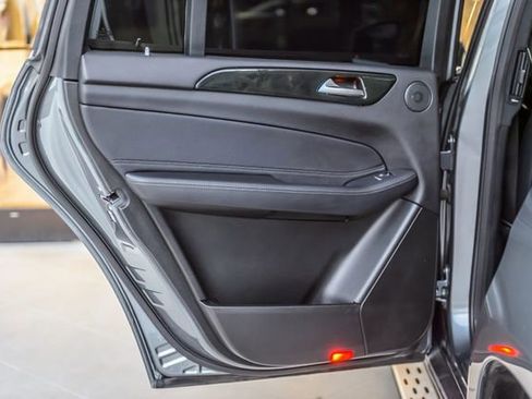 Used 2018 Mercedes-Benz GLS 450 4MATIC w/ Premium Package image 50