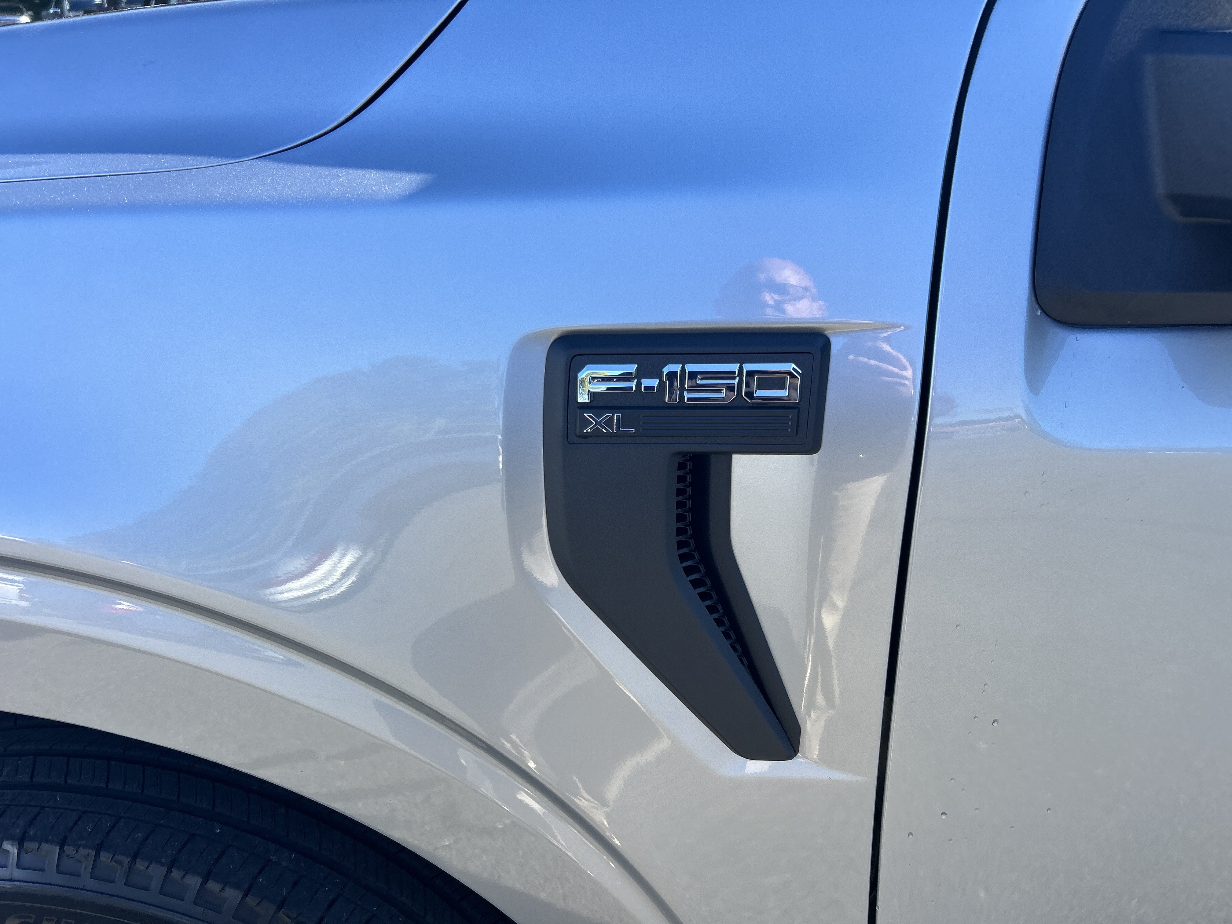 Used 2021 Ford F150 XL w/ Equipment Group 101A High RWD image 3