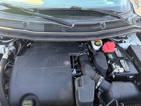 Used 2015 Ford Explorer XLT w/ Equipment Group 202B FWD image 37