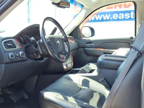 Used 2007 Chevrolet Avalanche LTZ w/ LTZ Preferred Equipment Group AWD/4WD image 8