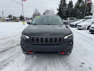 Used 2019 Jeep Cherokee Trailhawk video 2