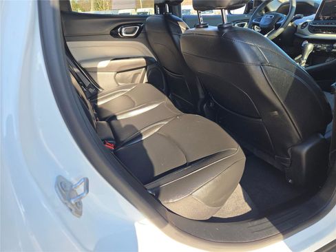 Certified 2025 Jeep Compass Limited AWD/4WD image 13