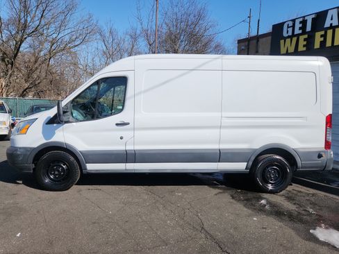 Used 2015 Ford Transit 250 w/ Exterior Upgrade Package image 2
