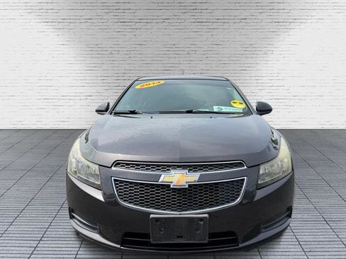 Used 2014 Chevrolet Cruze LT w/ Technology Package FWD image 8