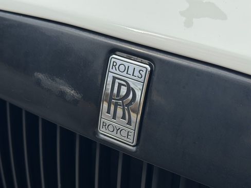 Used 2016 Rolls-Royce Wraith RWD image 12