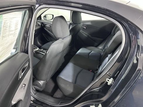 Used 2017 Toyota Yaris iA image 15