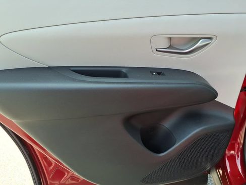 Certified 2026 Hyundai Tucson SE FWD image 10