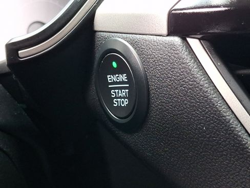 Used 2020 Ford Escape SE FWD image 23