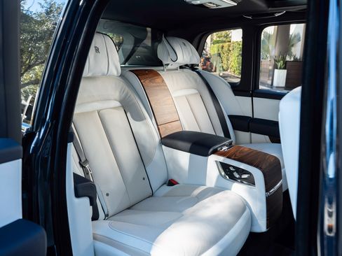 Certified 2022 Rolls-Royce Cullinan image 59