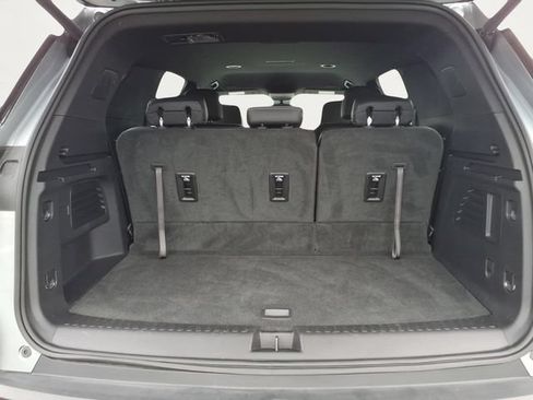 Used 2026 Chevrolet Traverse LT AWD/4WD image 23