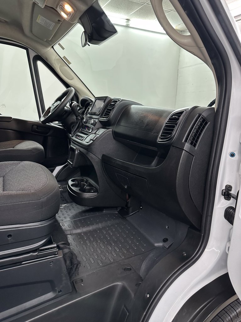 Used 2025 RAM ProMaster 2500 w/ U-Haul Equipment Group FWD image 26