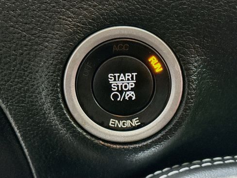 Used 2016 Dodge Challenger R/T Scat Pack w/ Leather Interior Group RWD image 21