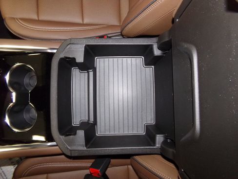 New 2025 Chevrolet Tahoe High Country image 23