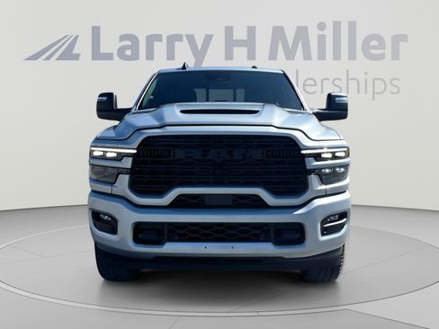 New 2026 RAM 2500 Laramie AWD/4WD image 8