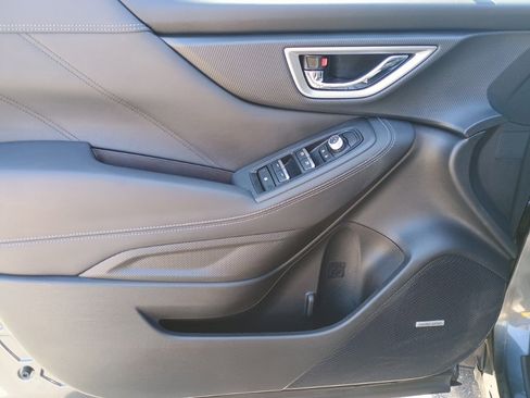 Used 2019 Subaru Forester Limited w/ Popular Package #3 image 11