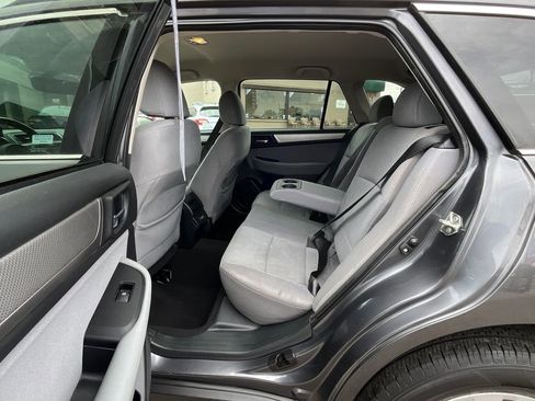 Used 2018 Subaru Outback 2.5i Premium AWD/4WD image 19