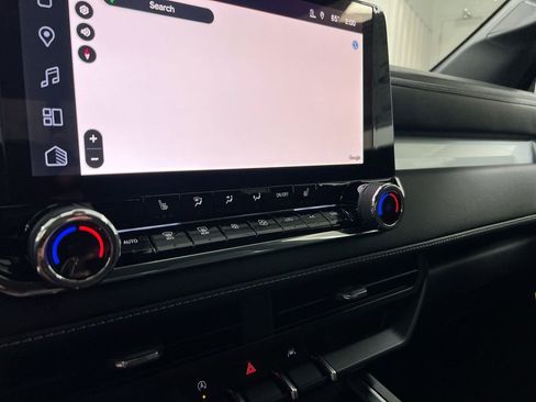 New 2026 Chevrolet Colorado LT w/ LT Convenience Package AWD/4WD image 17