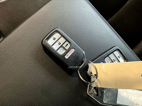 Used 2022 Honda Accord Sport image 10